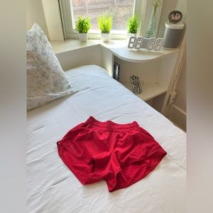 LULULEMON ❤️❤️❤️ Hottie Hot Shorts